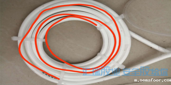 汇瑞软性硅胶胶水帮助客户解决了乳腺理疗仪的粘接问题