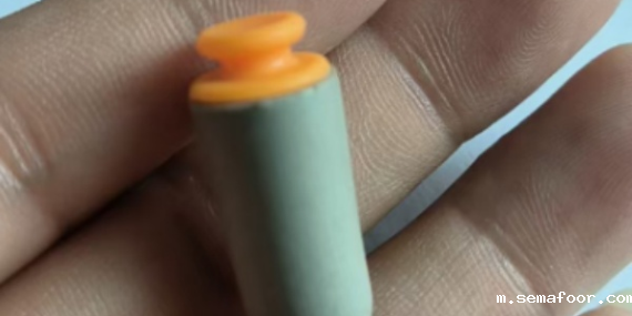 硅胶粘海绵用什么胶水不硬？