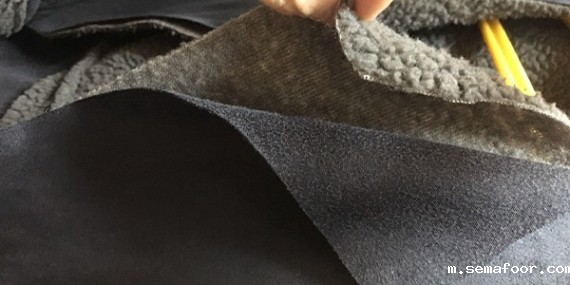 塑料和皮革用什么胶水粘？