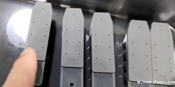 硅胶粘硅胶用哪种胶粘剂强度可达破材级？