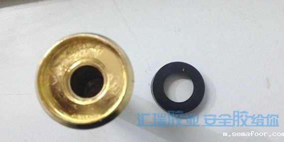 汇瑞橡胶粘金属胶水帮助客户解决橡胶与金属套接问题