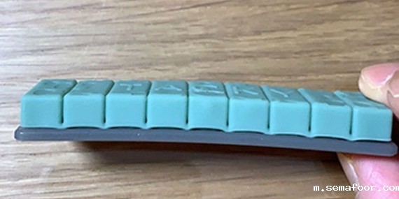 硅胶粘PC用什么胶？汇瑞根据不同需求为您提供多种解决方案